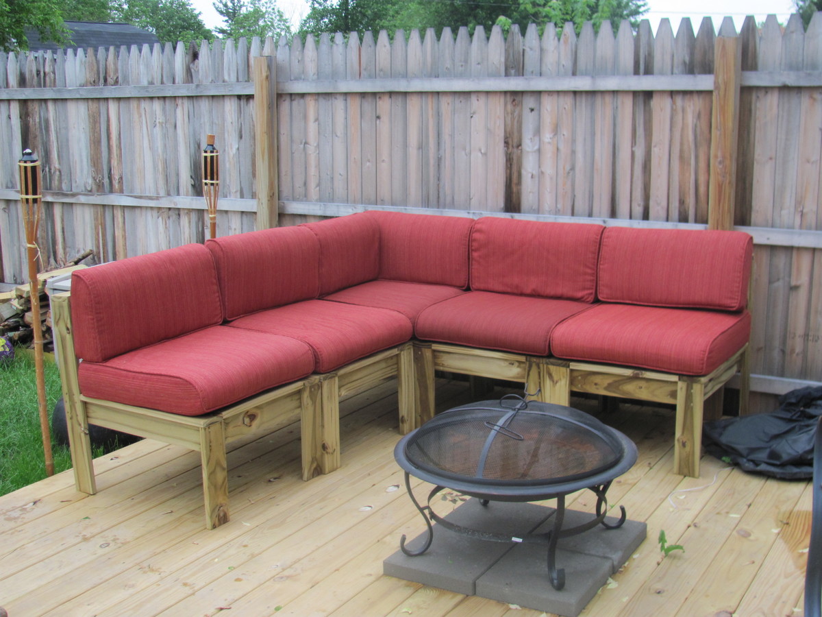 Ana White | Simple Modern Outdoor Sectional - DIY Projects